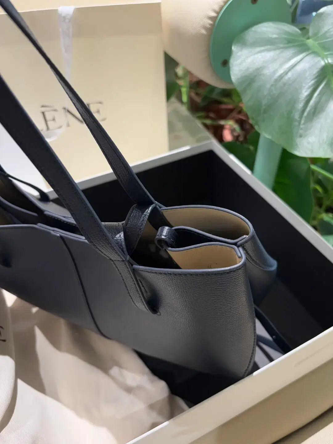 thumbnail-4